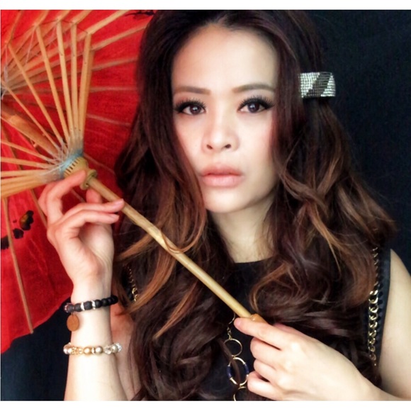 Meet your Posher, Uyen - Picture 1 of 1